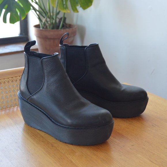 Rare Discontinued Black Platform Dr. Martens Size Womens 9 - Picture 2 of 12